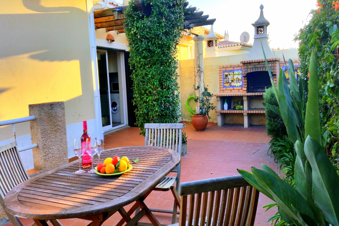 Luxury semi-detached villa in Praia da Luz rent