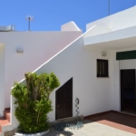 Traditional 4 bedroom villa located in Manta Rota rent