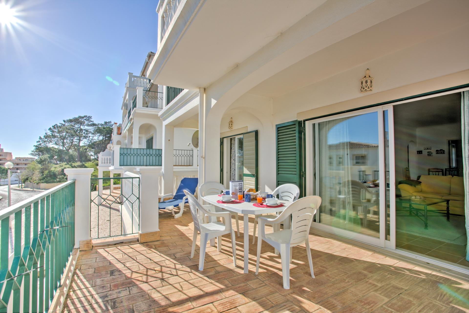 Light and spacious 2-bedroom apartment to Rent