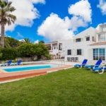 Excellent 3-bedroom villa in Luz with sea views to rent