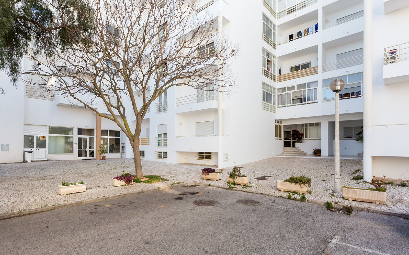 Lagos Centre Green t3 apartment for rent