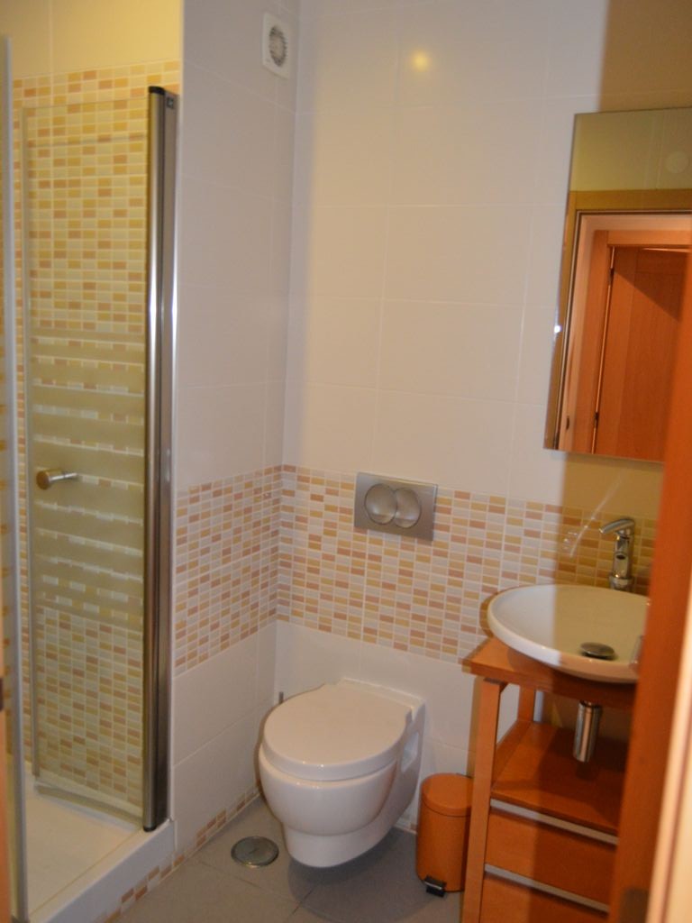Modern 2-bedroom apartment in Quarteira rent