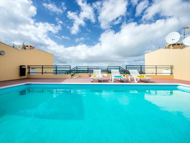 2-bedroom apartament with stunning island and estuary views to rent