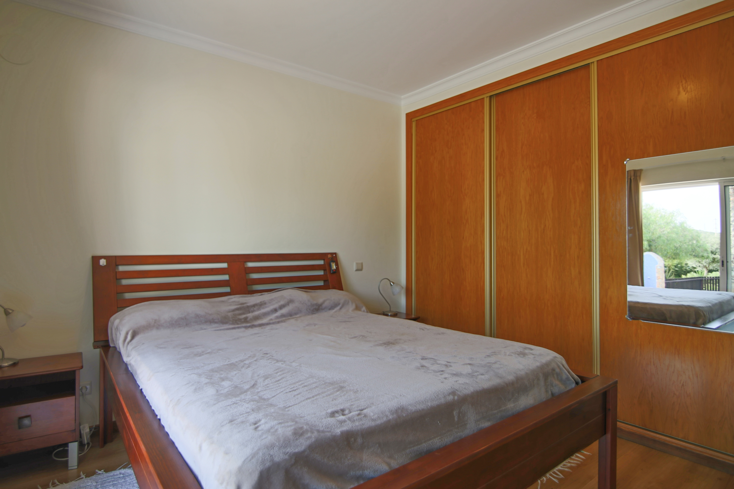 Fantastic 4-bedroom villa in countryside location to rent