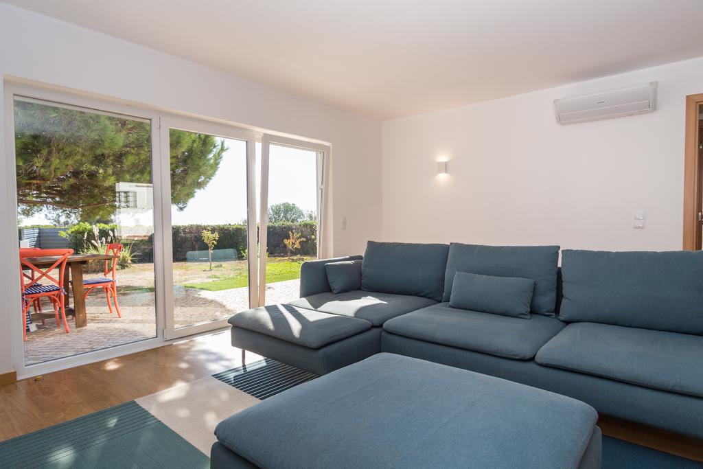 Modern 2-bedroom cottage in Luz to rent
